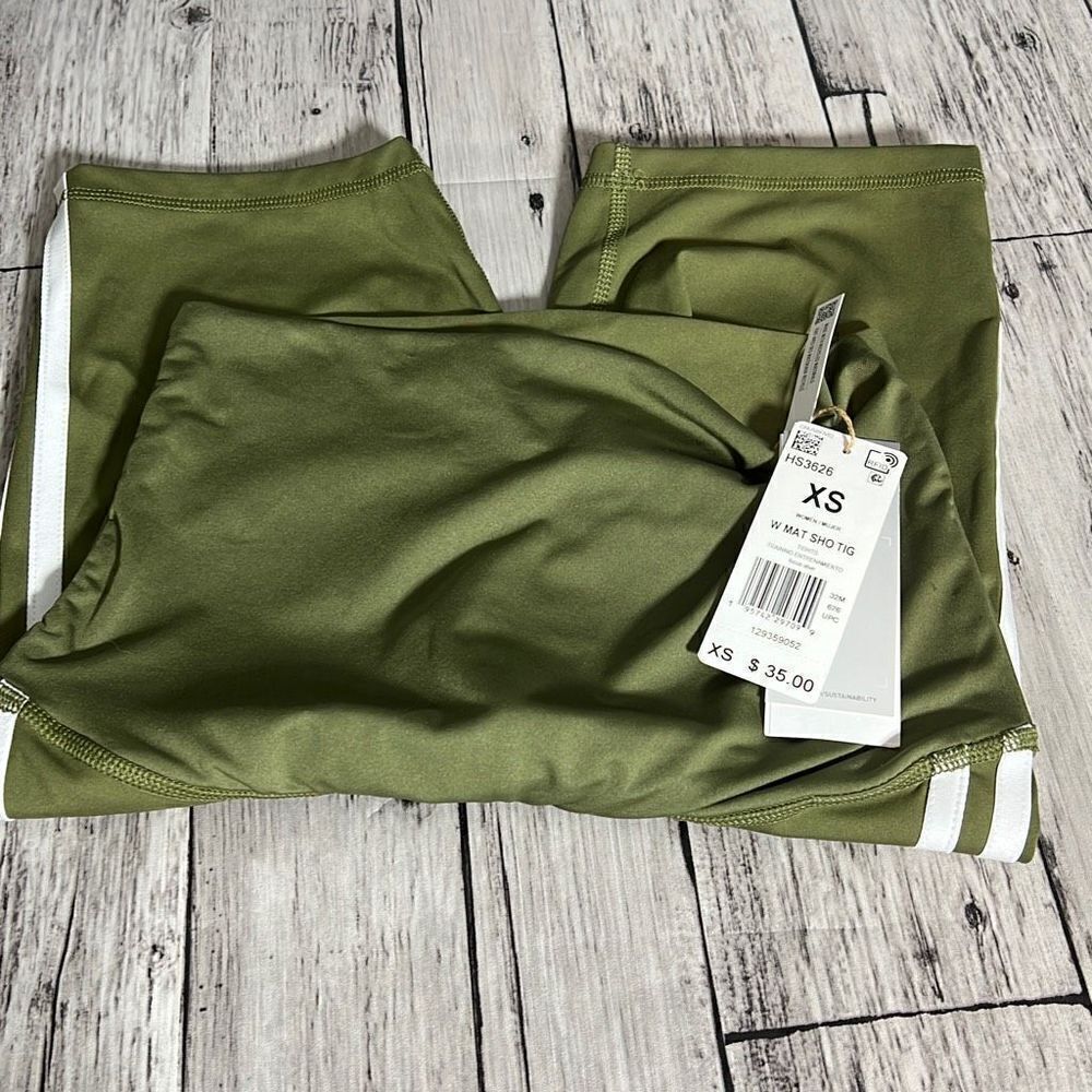 Adidas Aeroready Women's Athletic High Waist Green Yoga Shorts Size XS NWT